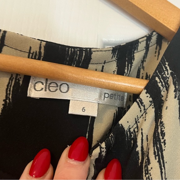 Cleo Tan & Black Dress - Picture 2 of 5